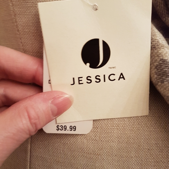 Jessica poncho - Picture 3 of 3